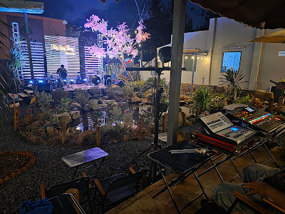 may lang thang acoustic coffe