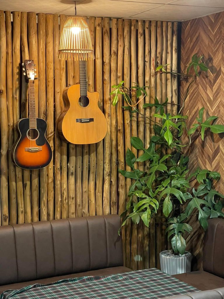 phong tra ban me hat cho nhau nghe